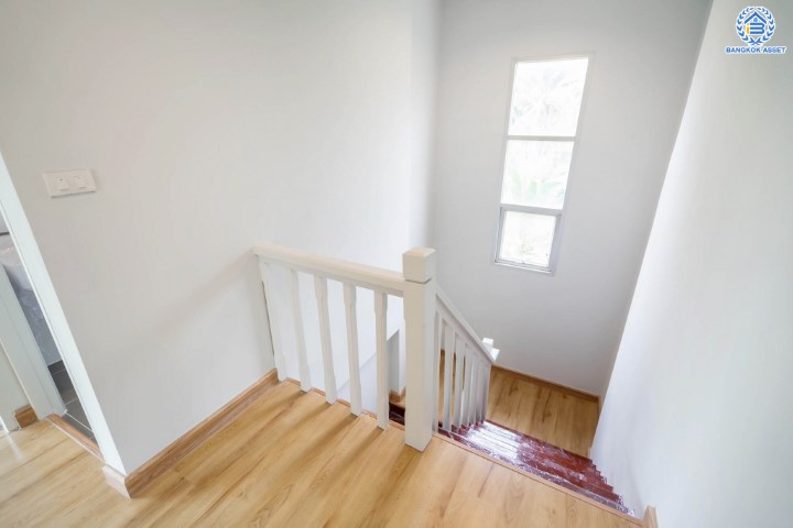 *****บ้านเดี่ยวมือสองย่านนนทบุรี ม.บุษราคัม กรีนวิลล์ ปิ่นเกล้า-วงแหวน #หลังมุม เนื้อที่กว้างขวางถึง 71 ตร.ว. ฟังก์ชัน 3 ห้องนอน 2 ห้องน้ำ 2 ที่จอดรถ บ้านตกแต่งใหม่ พร้อมเข้าอยู่ น่าอยู่อาศัย บนทำเลเดินทางสะดวก ใกล้เซ็นทรัลเวสต์เกต, ทางด่วน "กาญจนาภิเษก" และรถไฟฟ้าสายสีม่วง "สถานีตลาดบางใหญ่"